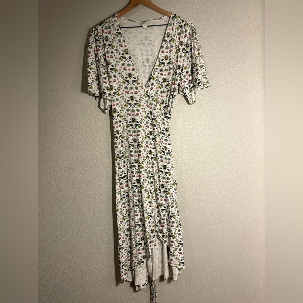 NWOT Kate Quinn L Litho Bee 🐝 Woods High-Low Wrap Dress